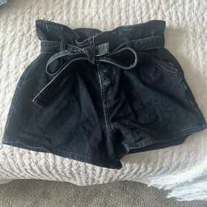 Women’s mom short